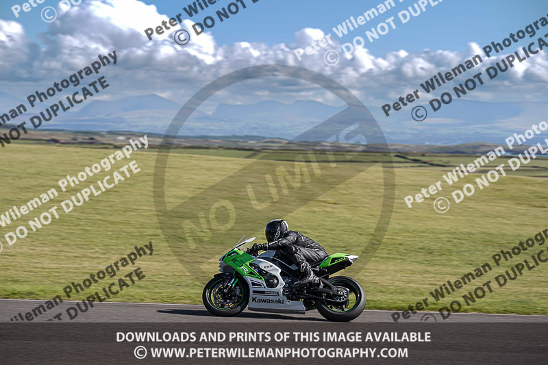 anglesey no limits trackday;anglesey photographs;anglesey trackday photographs;enduro digital images;event digital images;eventdigitalimages;no limits trackdays;peter wileman photography;racing digital images;trac mon;trackday digital images;trackday photos;ty croes